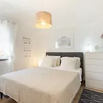 Lägenhet Cozy One Bedroom In The Heart Of Historic Center *