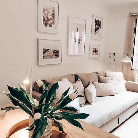 Cozy One Bedroom In The Heart Of Historic Center * Cascais