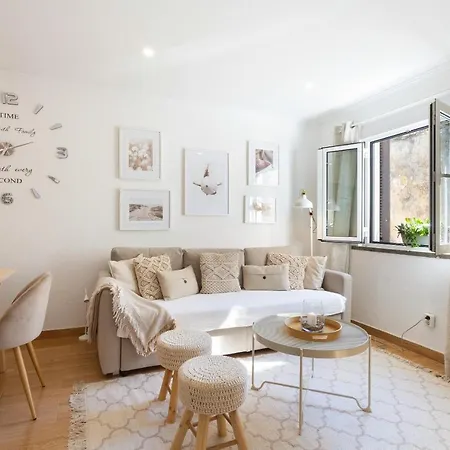 Cozy One Bedroom In The Heart Of Historic Center Cascais